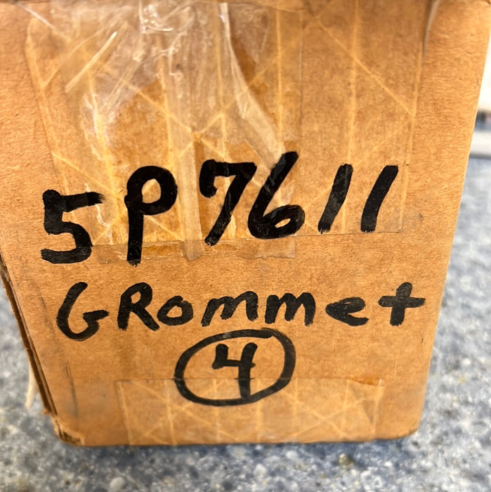 5P7611 GROMMET CAT NEW SURPLUS