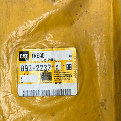 0932237 TREAD CAT NEW SURPLUS